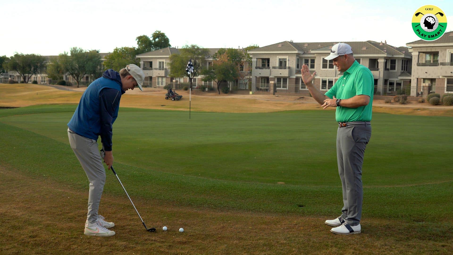 Chipping vs. pitching: Which shot is better for amateurs?